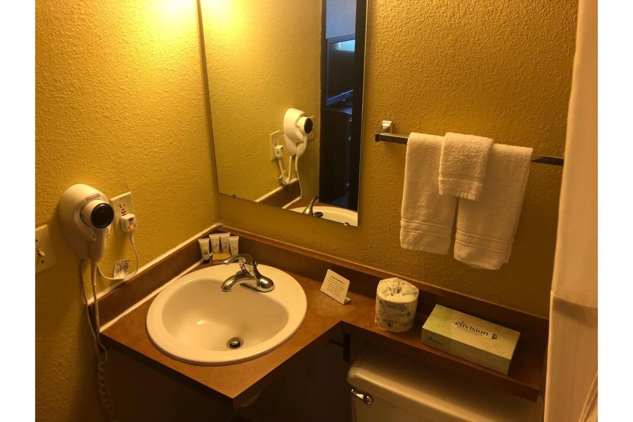 Oyo Hotel Glendive - Yellowstone River Экстерьер фото