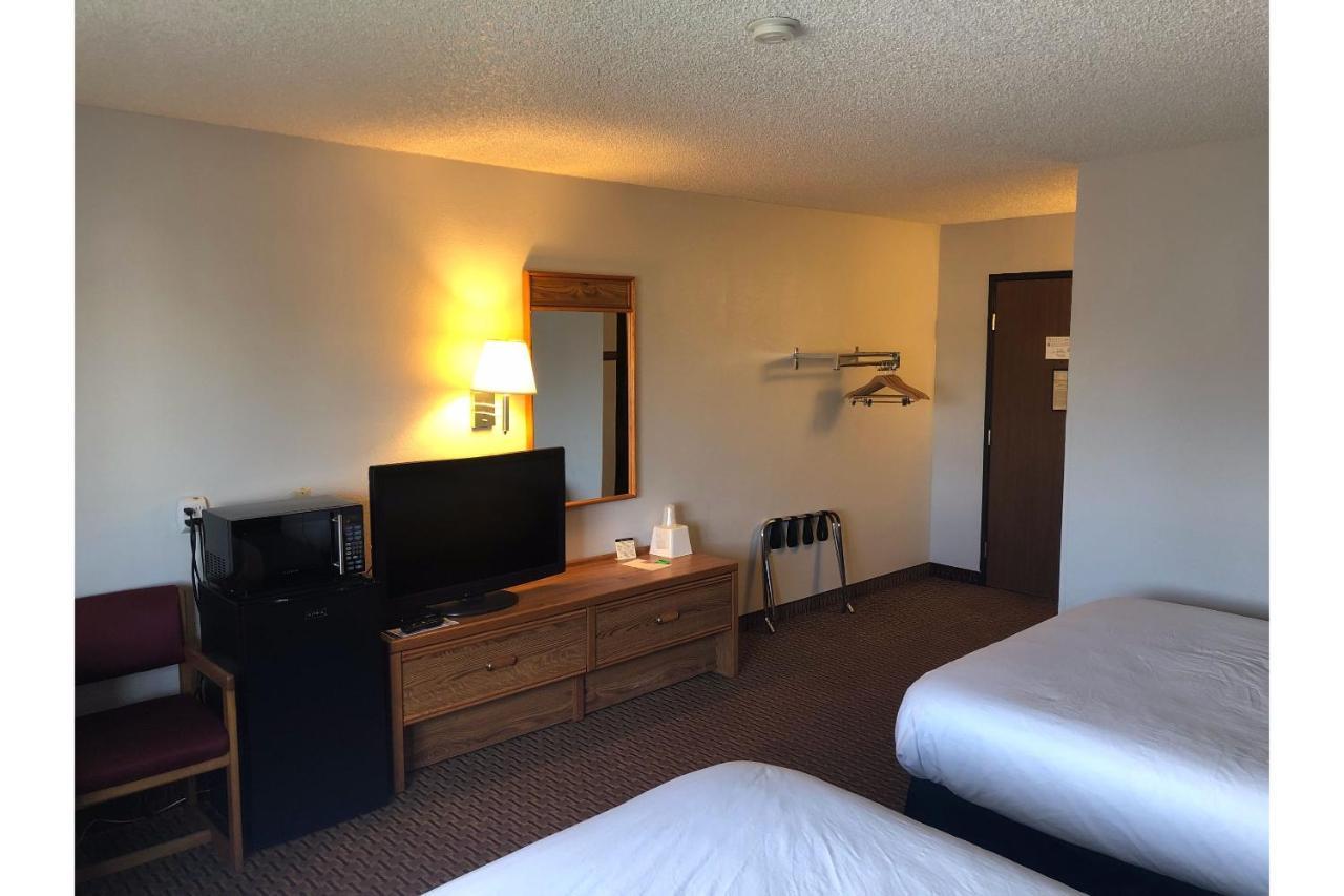Oyo Hotel Glendive - Yellowstone River Экстерьер фото